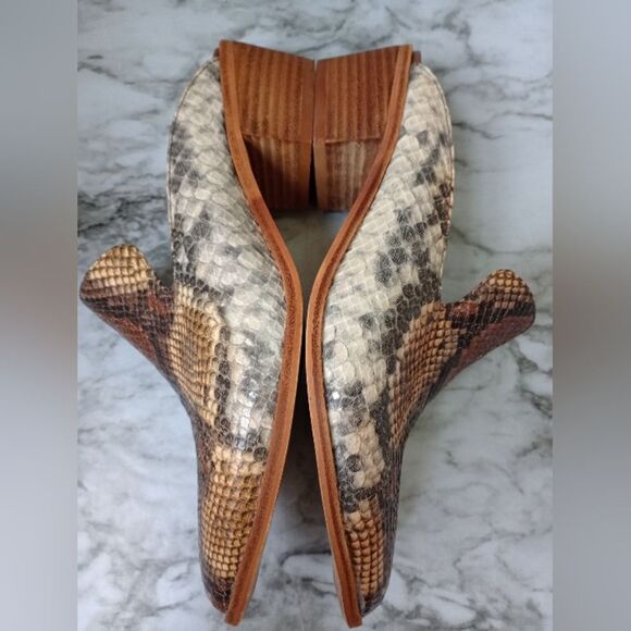 Chinese Laundry Snake Skin Textured Mules With Wooden Heel Size 8 - Picture 4 of 12